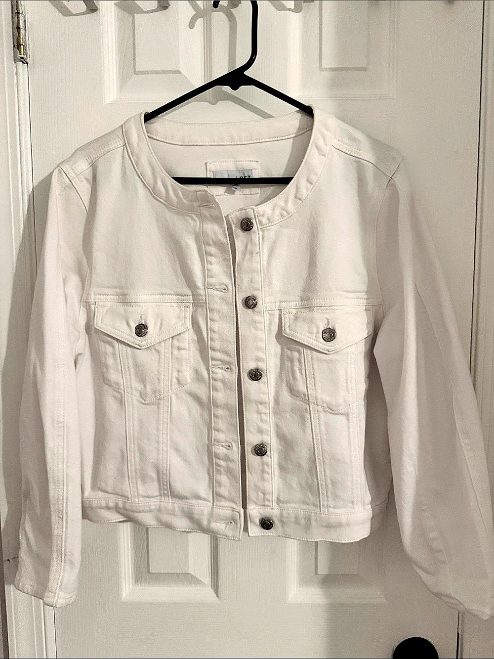 LOFT Women's White Denim Jacket Size Large Like New